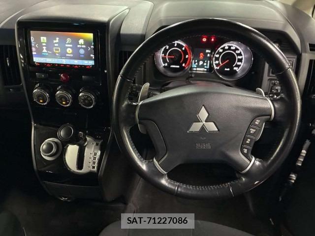 Mitsubishi DELICA 2018-03 8691548-2