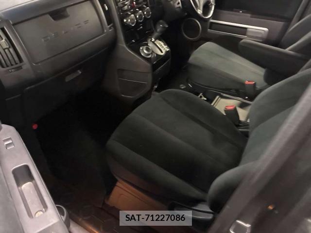 Mitsubishi DELICA 2018-03 8691548-5