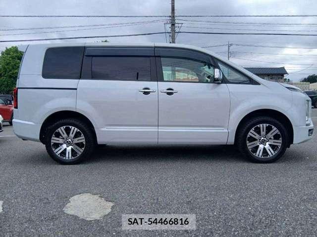 Mitsubishi DELICA 2022-03 8691708-2