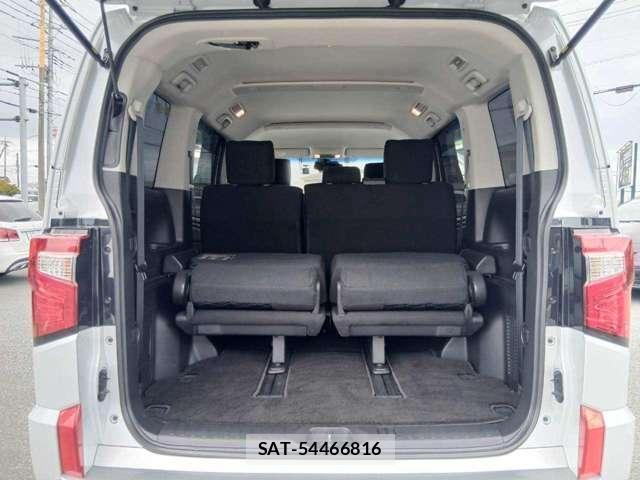 Mitsubishi DELICA 2022-03 8691708-9