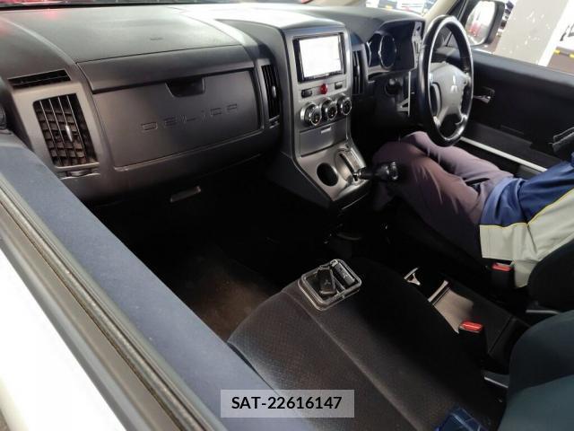 Mitsubishi DELICA 2014-07 8691759-2
