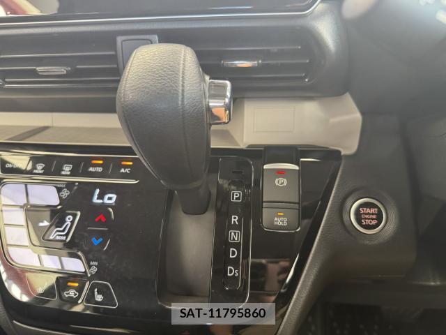 Mitsubishi DELICA MINI 2025-02 8690673-17