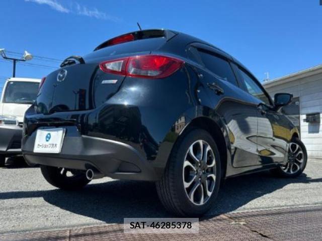 Mazda DEMIO 2015-12 8691209-1