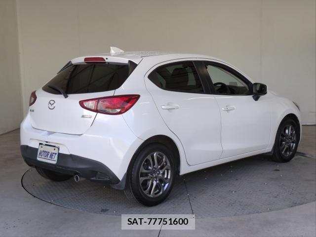 Mazda DEMIO 2017-08 8691566-1