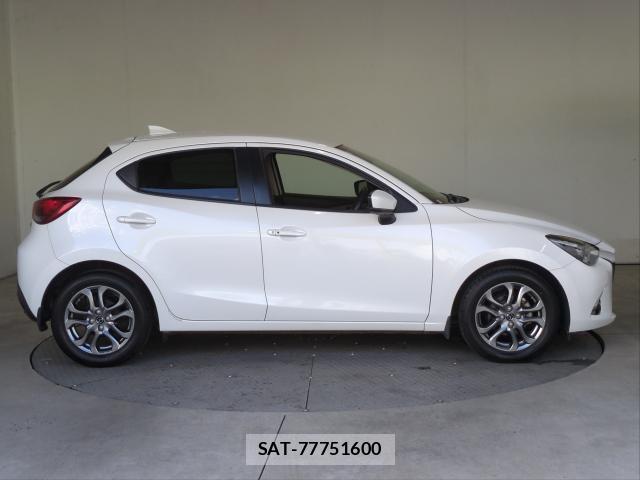 Mazda DEMIO 2017-08 8691566-3