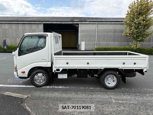 Hino DUTRO 2011-12 8690979-10