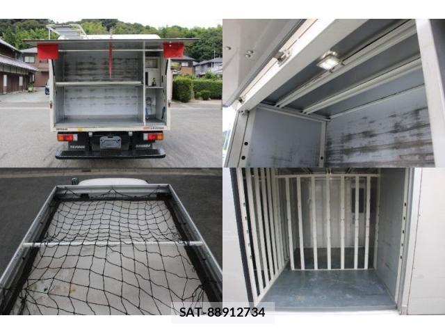 Hino DUTRO 2018-04 8691010-14