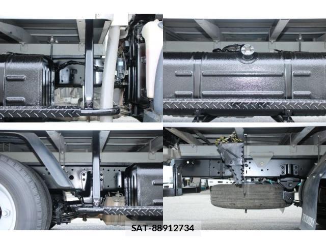 Hino DUTRO 2018-04 8691010-16