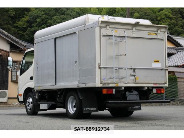 Hino DUTRO 2018-04 8691010-5