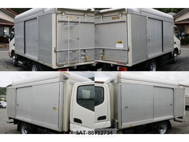 Hino DUTRO 2018-04 8691010-8