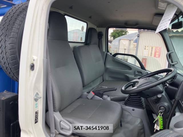Hino DUTRO 2013-05 8691193-5