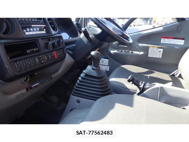 Hino DUTRO 2016 8691197-2