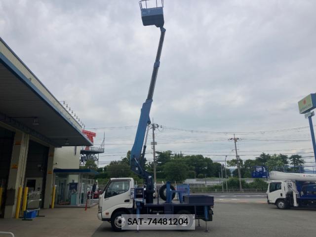 Hino DUTRO 2013-05 8691198-3