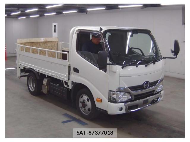 Hino DUTRO 2017-08 8691754-0