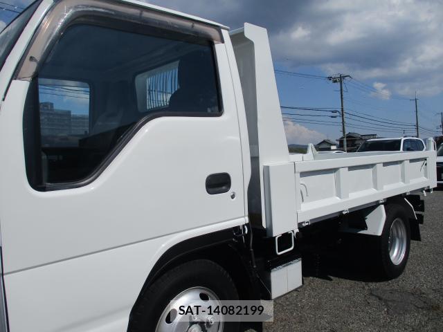 Isuzu ELF TRUCK 2015-03 8690324-11
