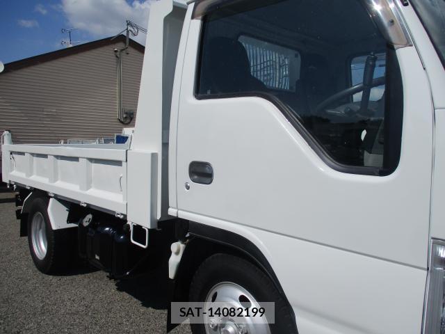 Isuzu ELF TRUCK 2015-03 8690324-12
