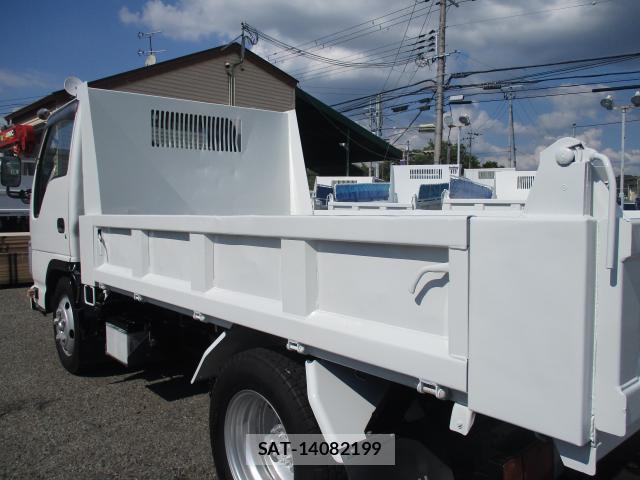 Isuzu ELF TRUCK 2015-03 8690324-13