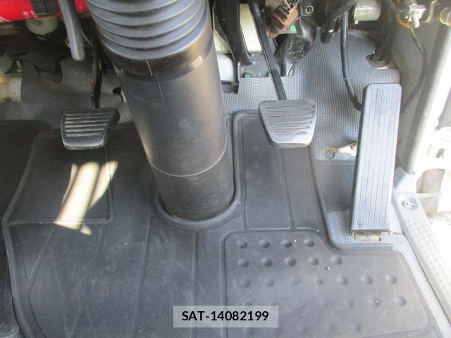 Isuzu ELF TRUCK 2015-03 8690324-5