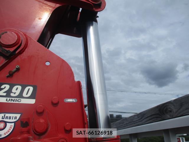 Isuzu ELF TRUCK 2018-05 8690325-3