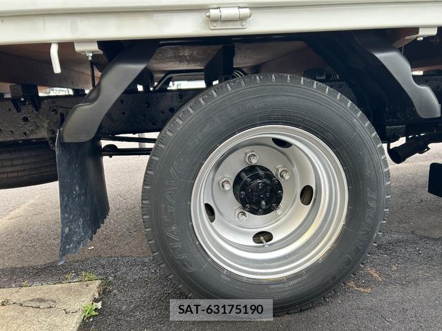 Isuzu ELF TRUCK 2012-09 8690661-10