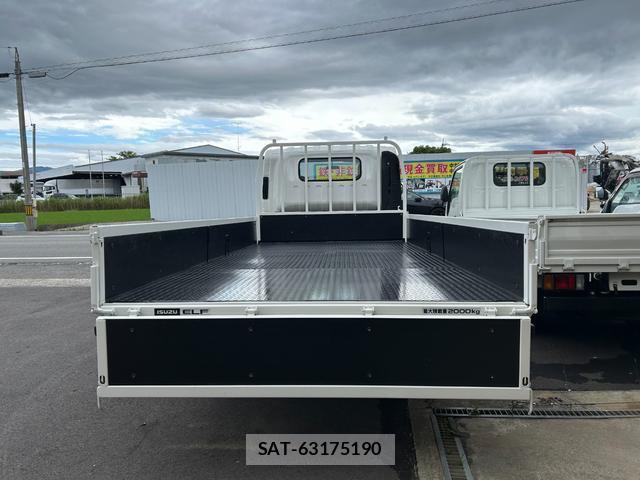 Isuzu ELF TRUCK 2012-09 8690661-19