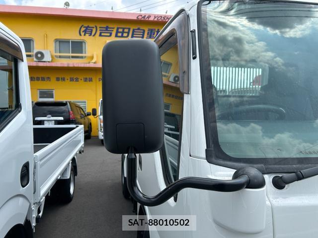 Isuzu ELF TRUCK 2013-11 8690663-11