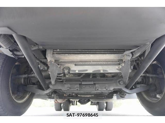 Isuzu ELF TRUCK 2013-04 8690827-14