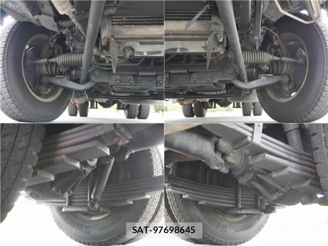 Isuzu ELF TRUCK 2013-04 8690827-17