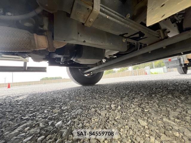 Isuzu ELF TRUCK 2019-06 8691190-7