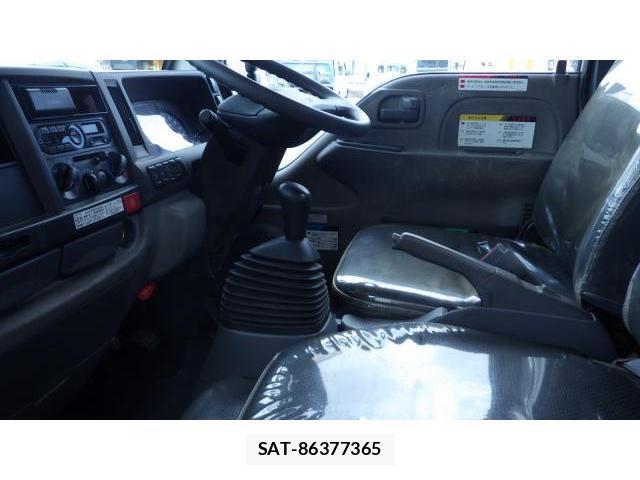 Isuzu ELF TRUCK 2015-06 8691196-2