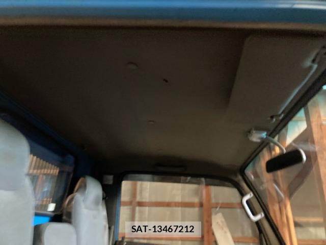 Isuzu ELF UT 1995-02 8690807-8