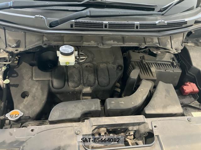 Nissan ELGRAND 2014-12 8690799-11
