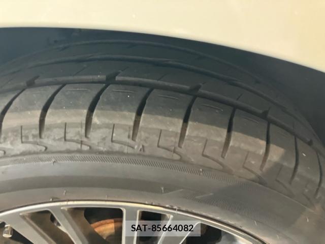 Nissan ELGRAND 2014-12 8690799-12