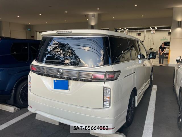 Nissan ELGRAND 2014-12 8690799-4