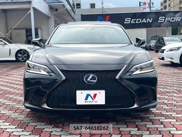 Lexus ES 2019-09 8690780-13