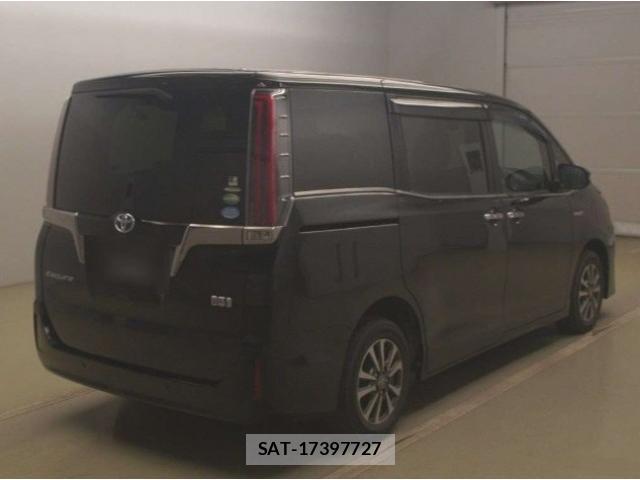 Toyota ESQUIRE 2019-08 8690769-1