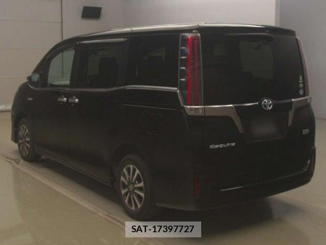 Toyota ESQUIRE 2019-08 8690769-3