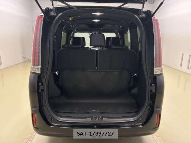 Toyota ESQUIRE 2019-08 8690769-6