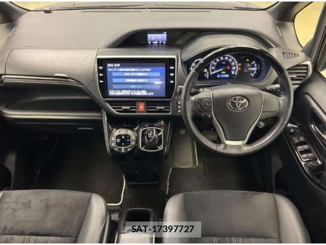 Toyota ESQUIRE 2019-08 8690769-7