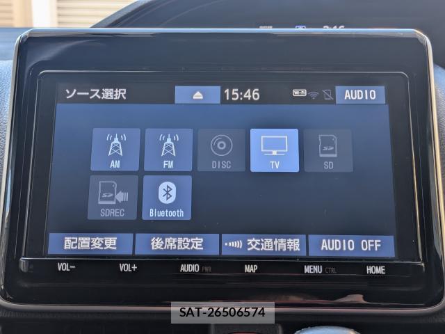 Toyota ESQUIRE 2019-06 8691315-17