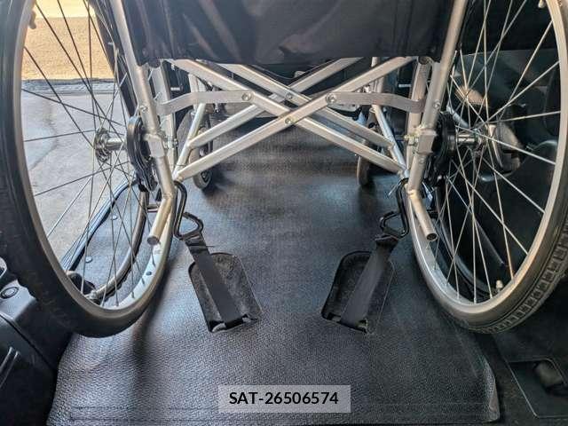 Toyota ESQUIRE 2019-06 8691315-8