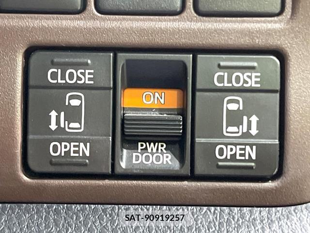 Toyota ESQUIRE 2019-08 8691686-6