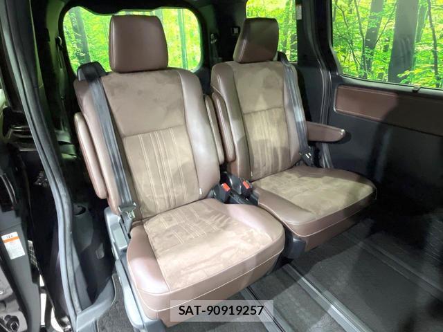 Toyota ESQUIRE 2019-08 8691686-8