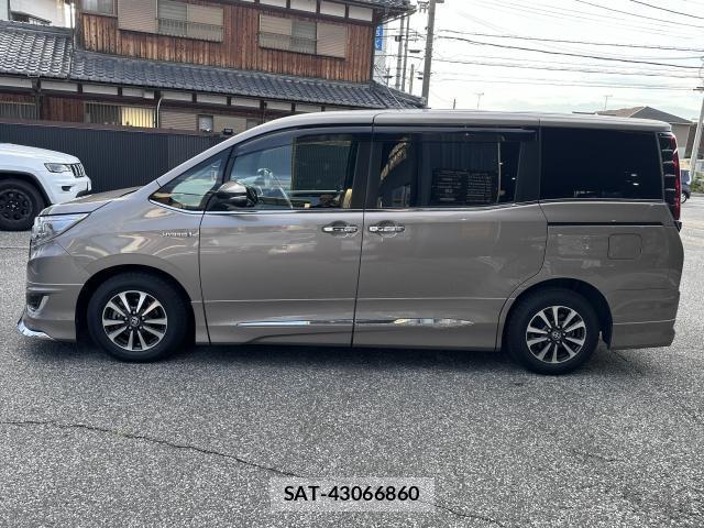 Toyota ESQUIRE 2020-05 8691907-1