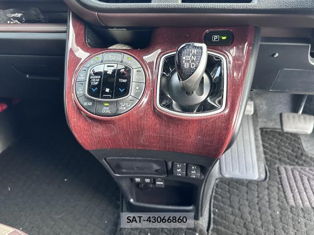 Toyota ESQUIRE 2020-05 8691907-15