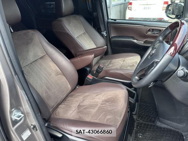Toyota ESQUIRE 2020-05 8691907-7