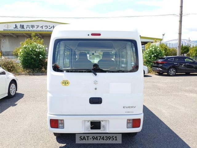 Suzuki EVERY 2020-07 8690538-3