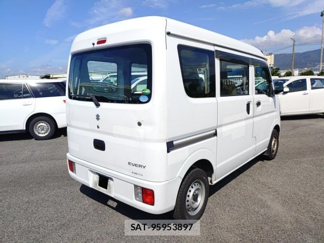 Suzuki EVERY 2020-08 8690539-2