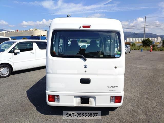 Suzuki EVERY 2020-08 8690539-3