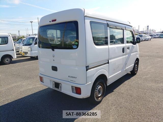 Suzuki EVERY 2020-08 8690543-2